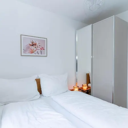 Modern Apartment With Tiny Garden Near City Center Wien Exterior foto