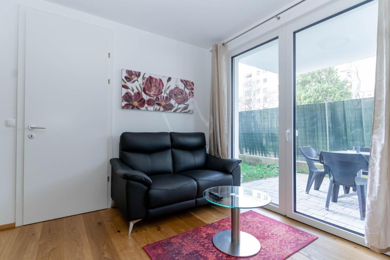Apartment Modern With Tiny Garden Near Center Wien
